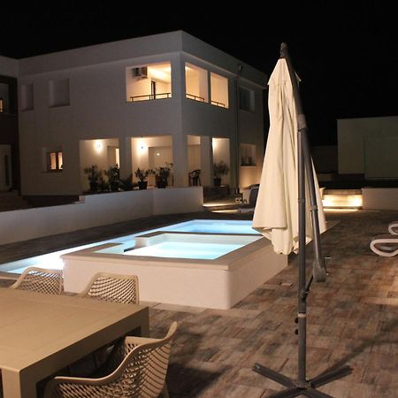 Holiday House Emjalemi Pula Exterior photo