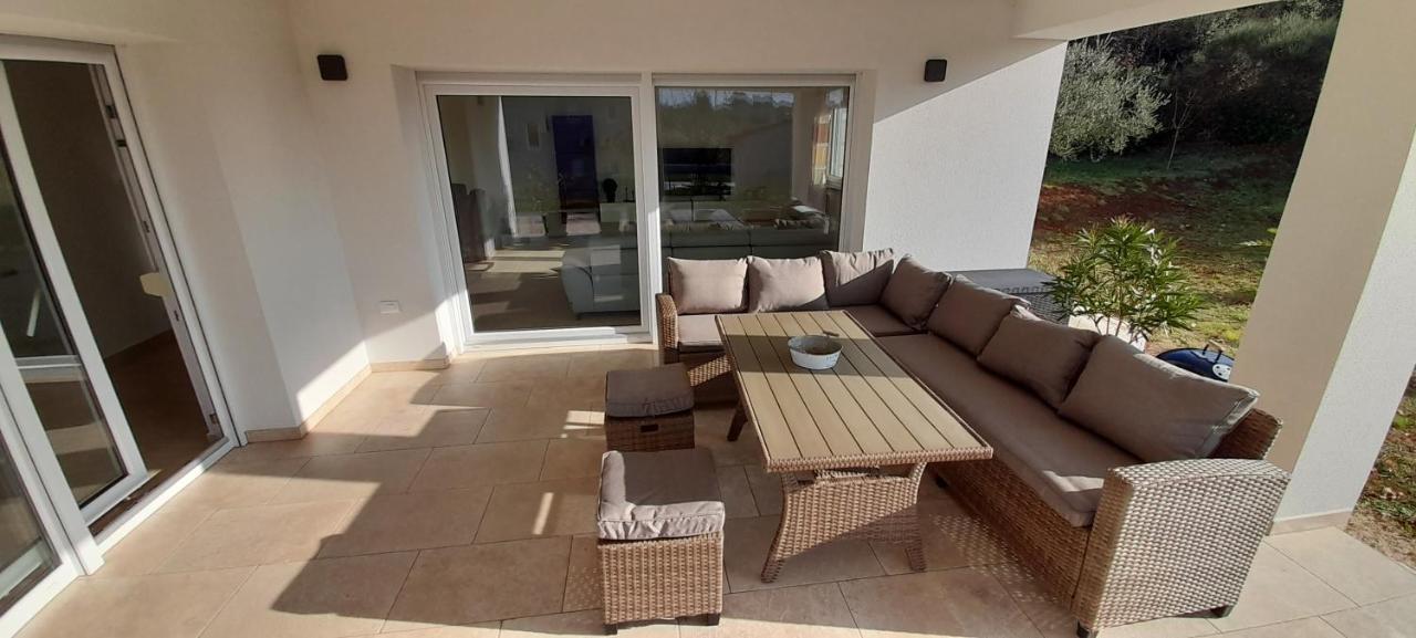 Holiday House Emjalemi Pula Exterior photo